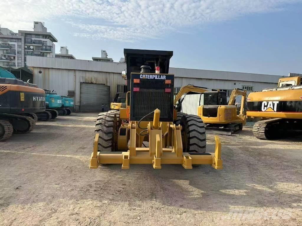 CAT 140 H Równiarki