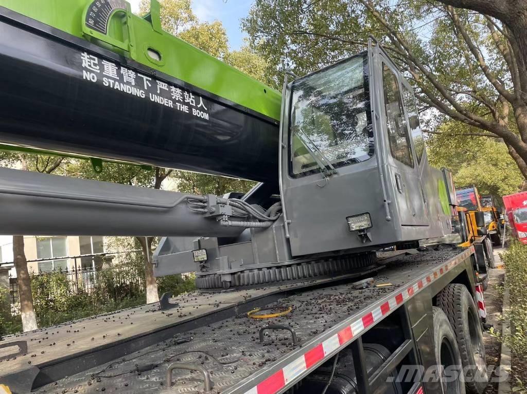 Zoomlion ZTC 700 V Żurawie terenowe