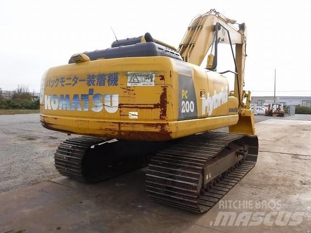 Komatsu PC200-8E0 Midikoparki  7t - 12t