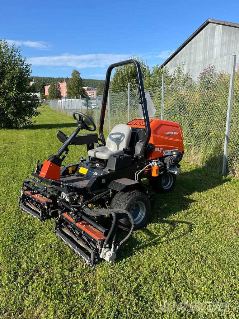 Jacobsen TR320 Kosiarki do muraw