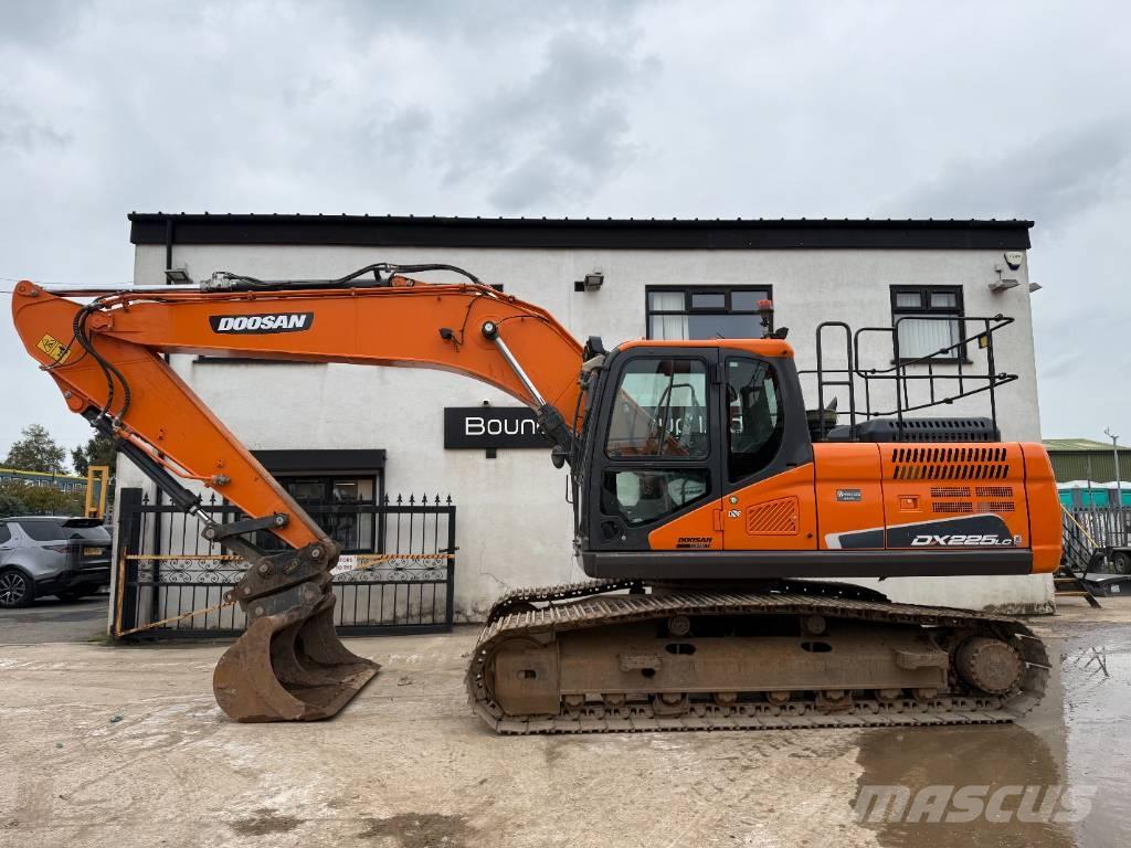 Doosan DX 225 LC-5 Koparki gąsienicowe