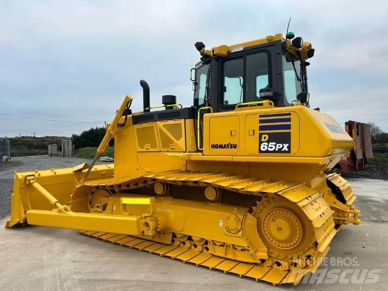 Komatsu D 65PX-18 Spycharki gąsienicowe