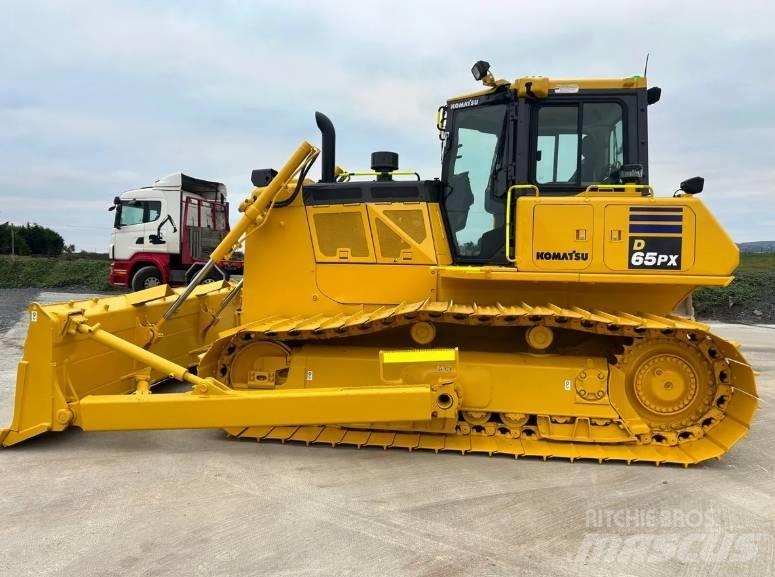 Komatsu D 65PX-18 Spycharki gąsienicowe