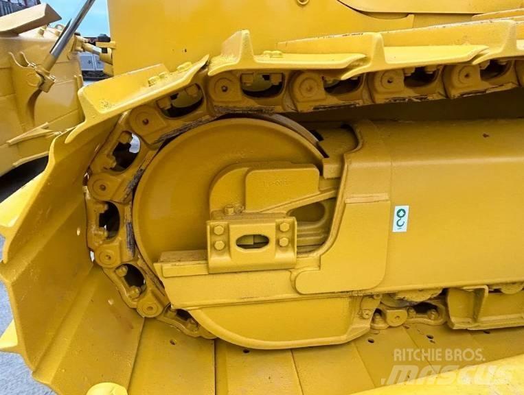 Komatsu D 65PX-18 Spycharki gąsienicowe