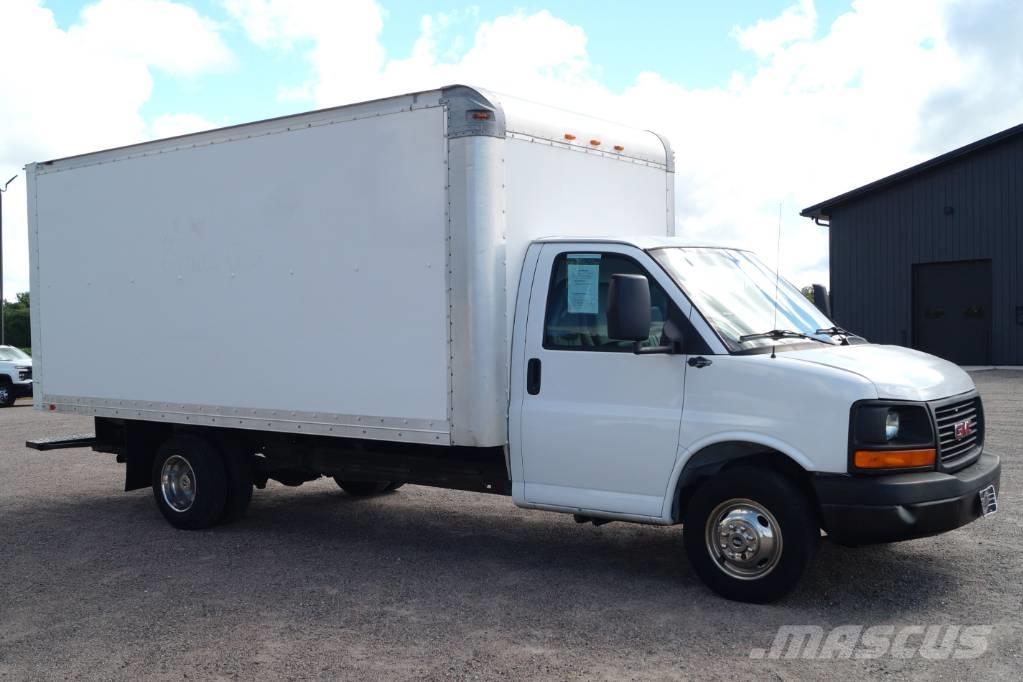 GMC Savana G3500 Samochody ciężarowe ze skrzynią zamkniętą