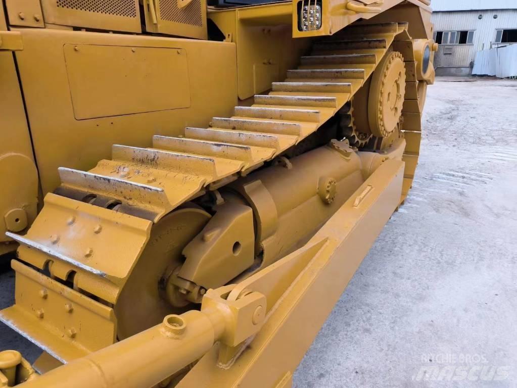 CAT D 8 R Spycharki gąsienicowe