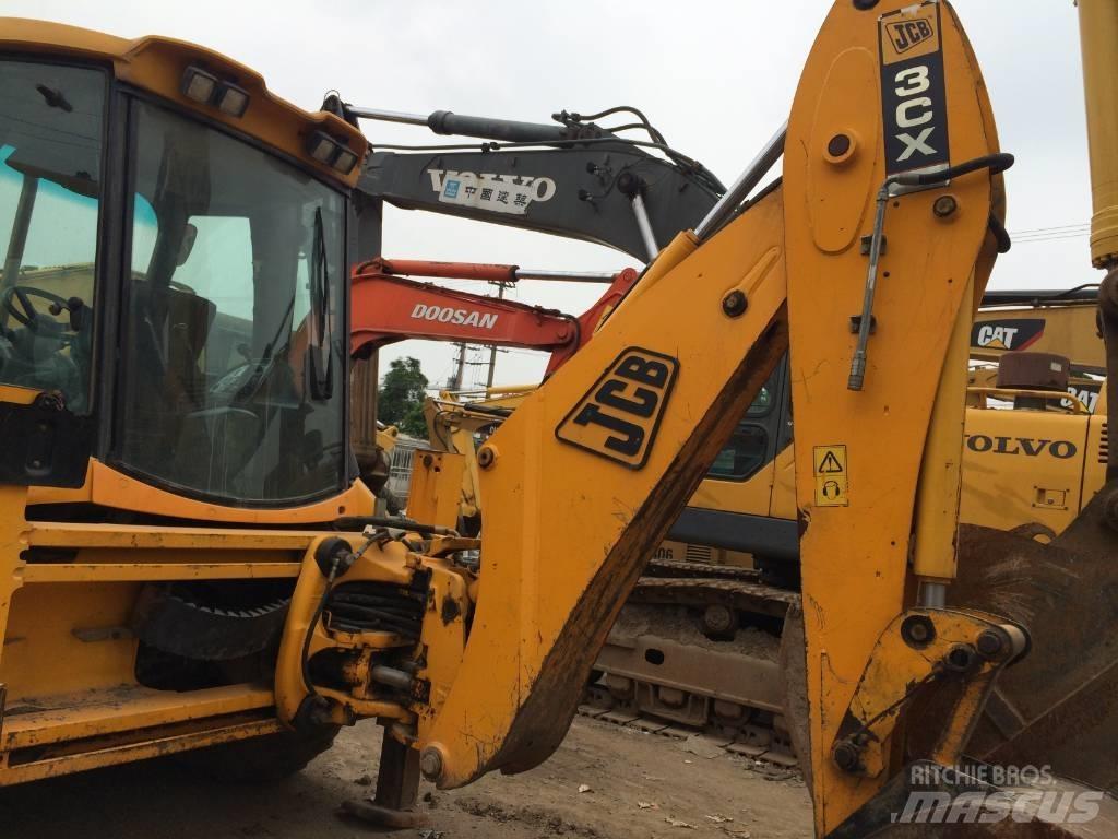 JCB 3CX Koparko-ładowarki