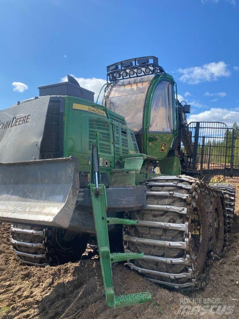 John Deere 1910G Forwardery