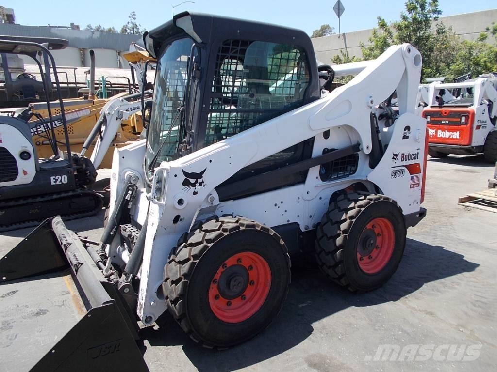 Bobcat S770 Ładowarki burtowe