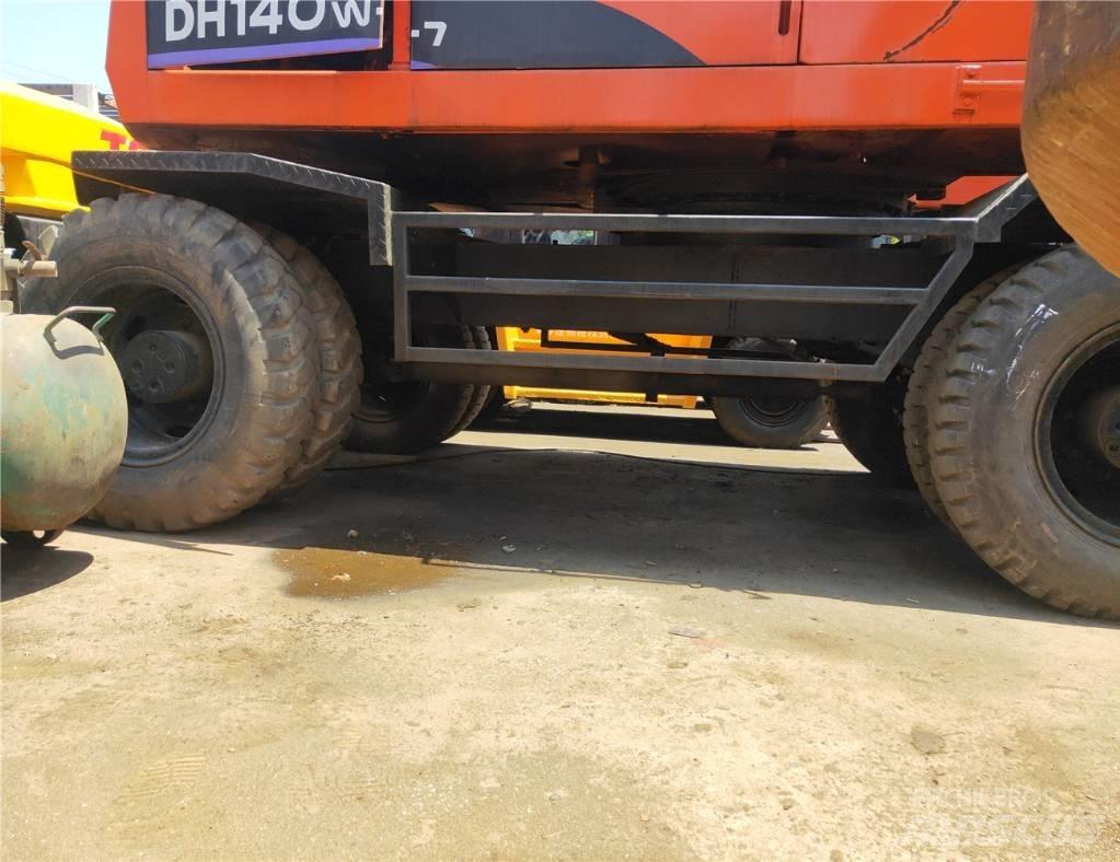 Doosan 140 W Koparki kołowe