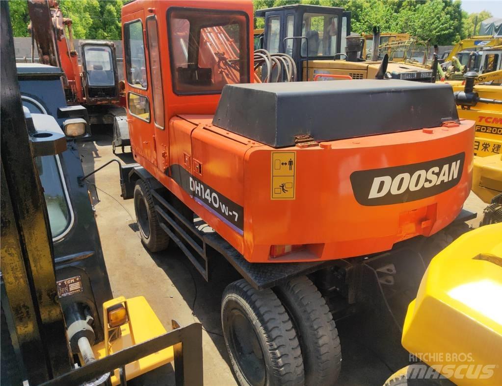 Doosan 140 W Koparki kołowe