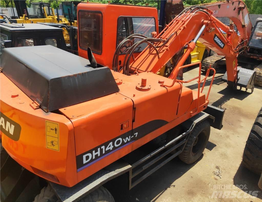 Doosan 140 W Koparki kołowe
