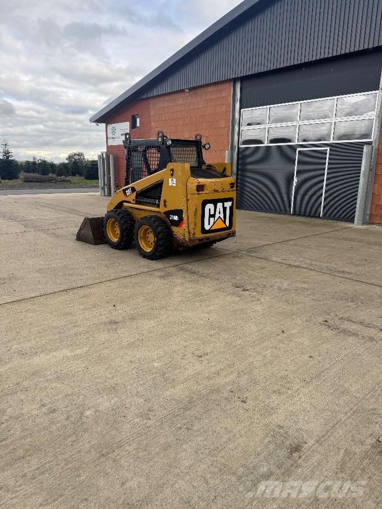 CAT 216 B 3 Ładowarki burtowe