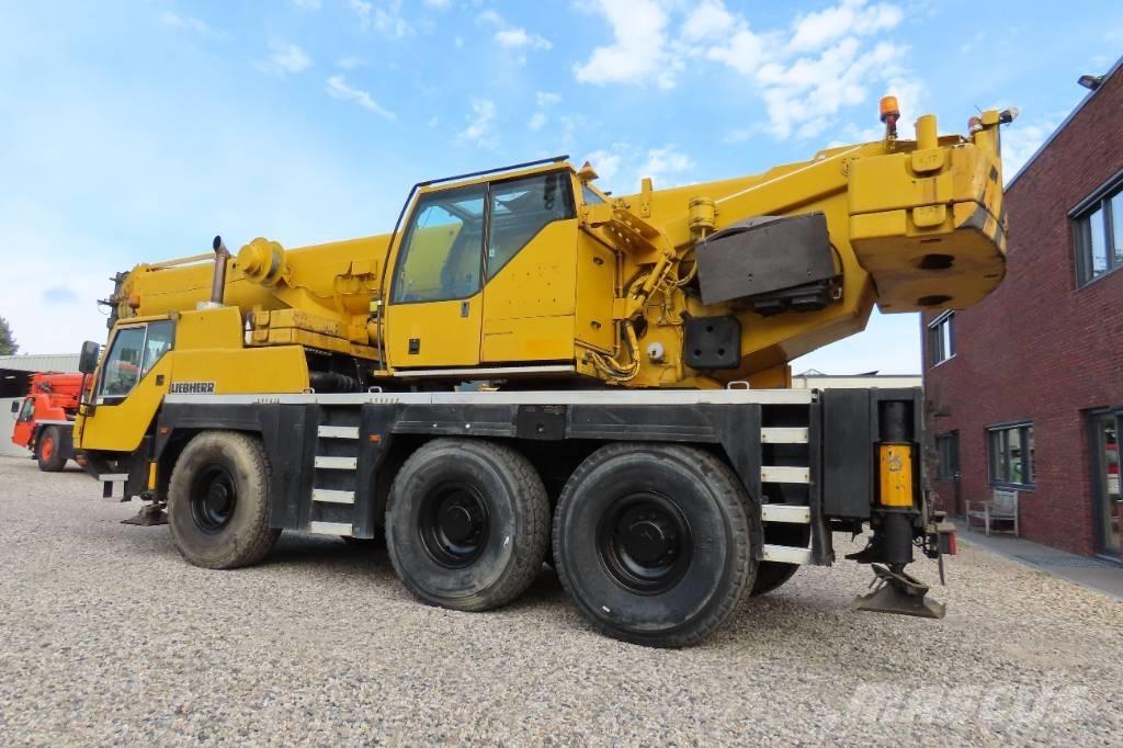 Liebherr LTM 1055-1 Żurawie szosowo-terenowe