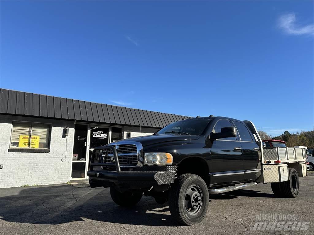 Dodge RAM 3500 Ciężarówki typu Platforma / Skrzynia