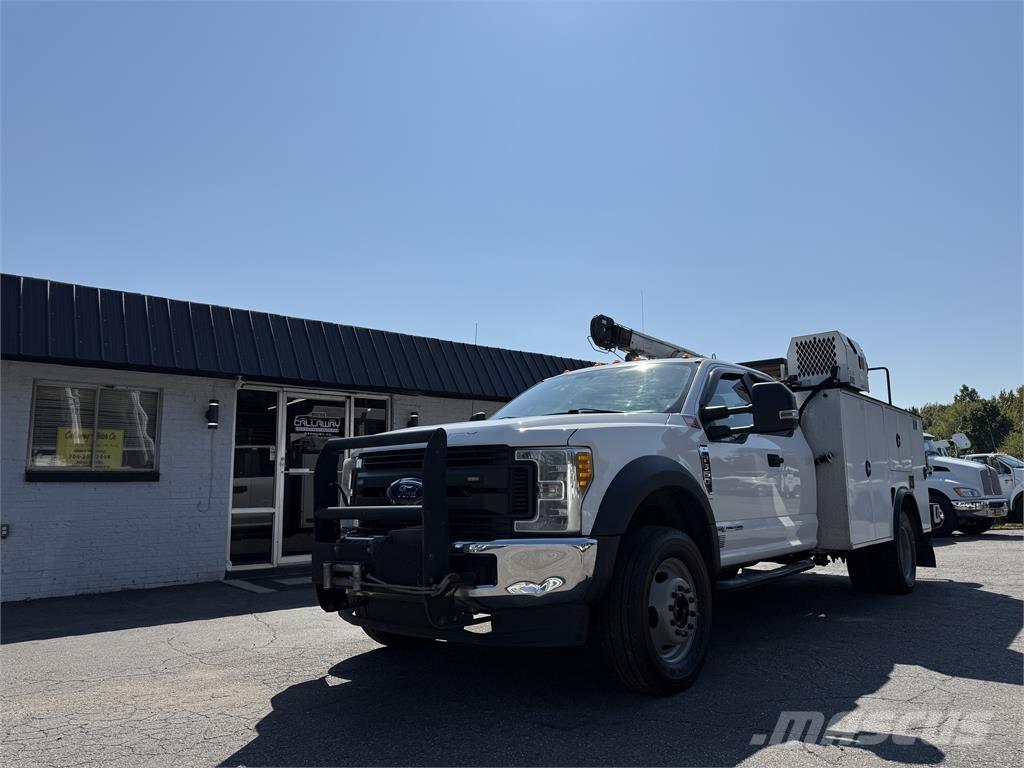 Ford F550 Pojazdy komunalne