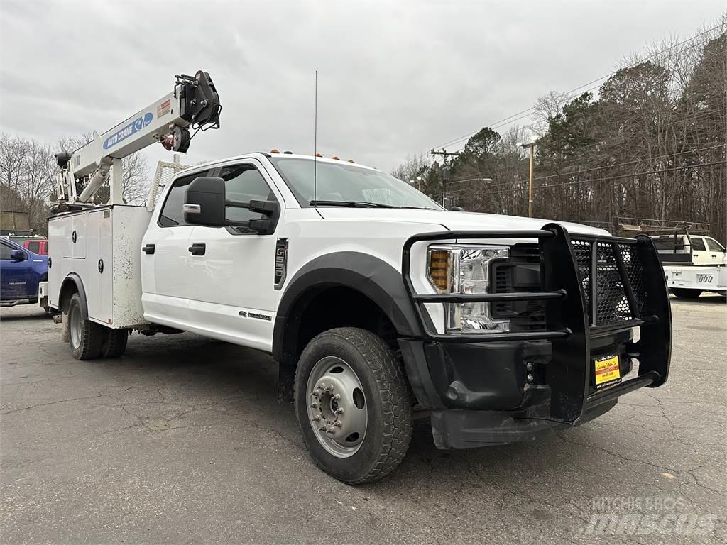 Ford F550 Pojazdy komunalne