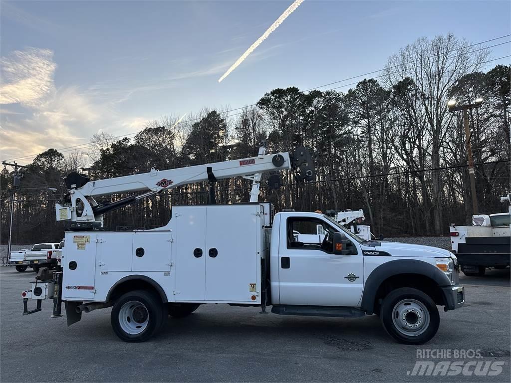 Ford F550 Pojazdy komunalne