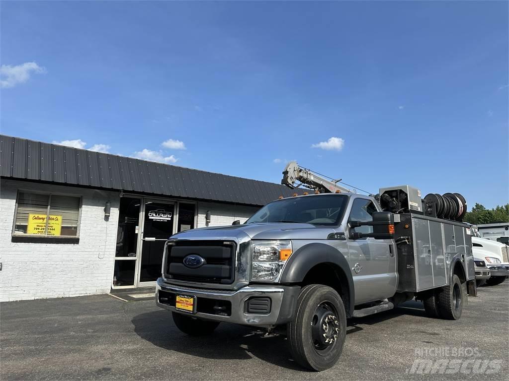Ford F550 Pojazdy komunalne