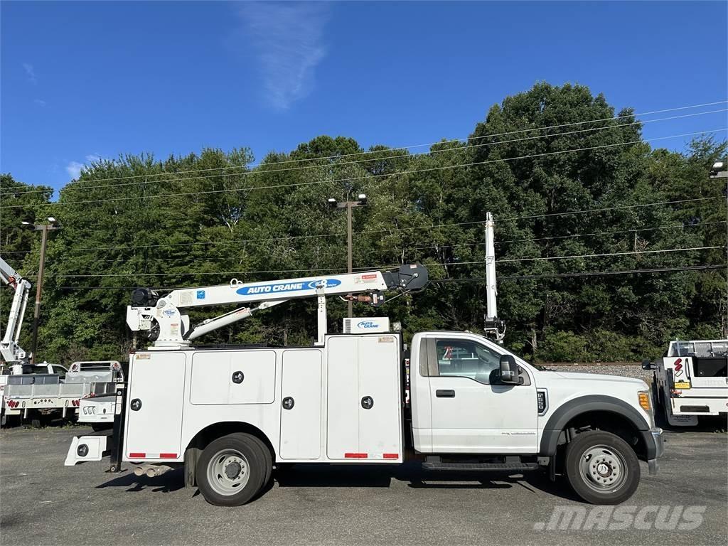 Ford F550 Pojazdy komunalne