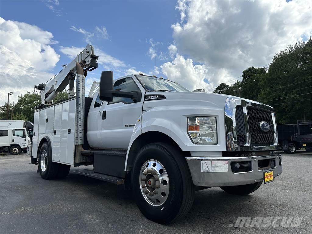 Ford F750 Pojazdy komunalne