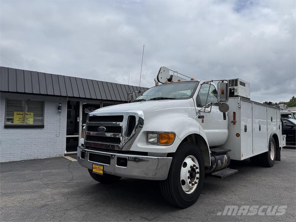Ford F750 Pojazdy komunalne