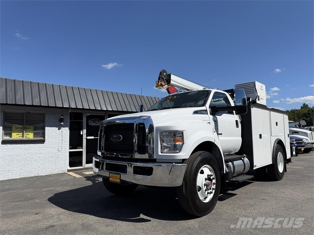 Ford F750 Pojazdy komunalne