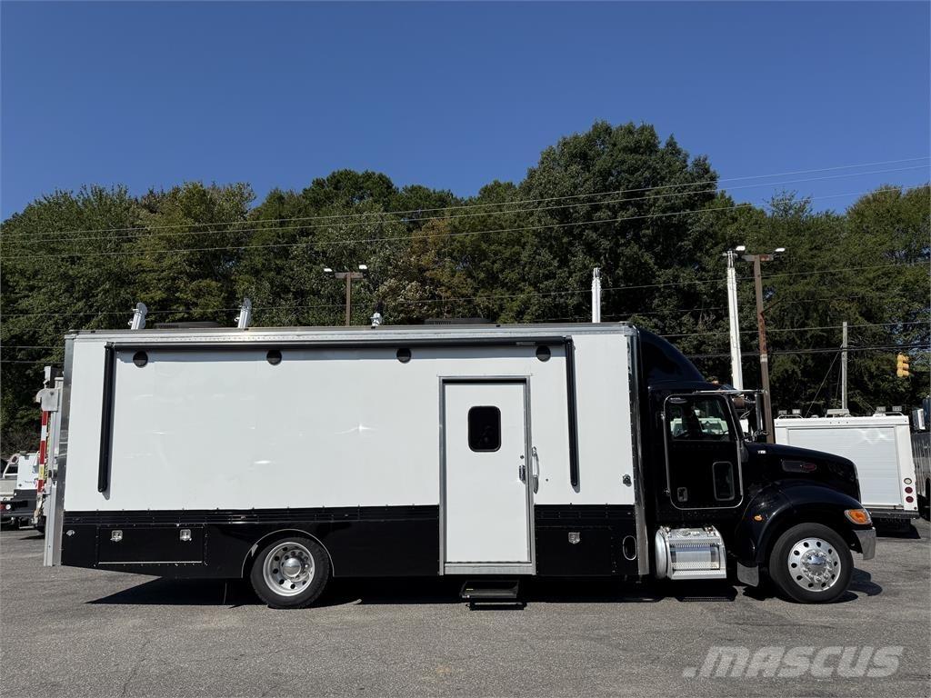 Peterbilt 337 Inne