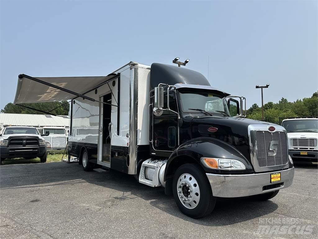 Peterbilt 337 Inne
