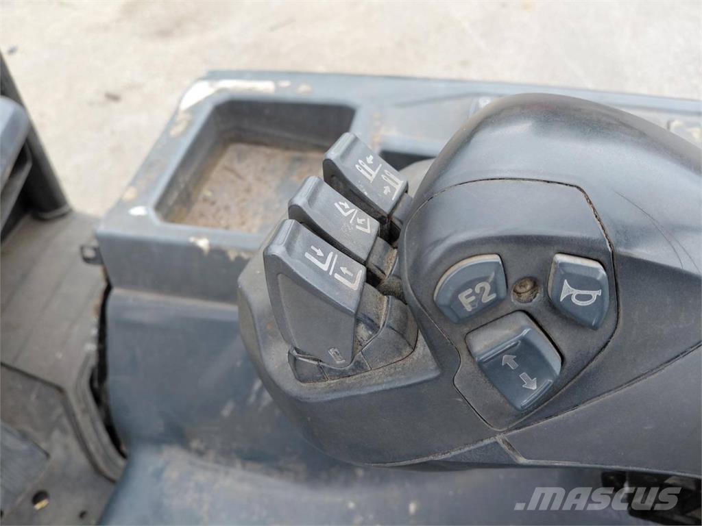 CAT EP25CN Wózki widłowe inne