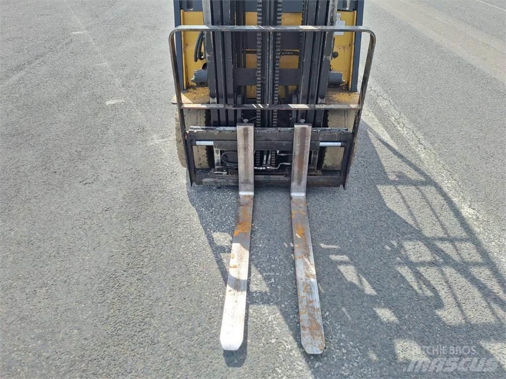 CAT EP25KP Wózki widłowe inne