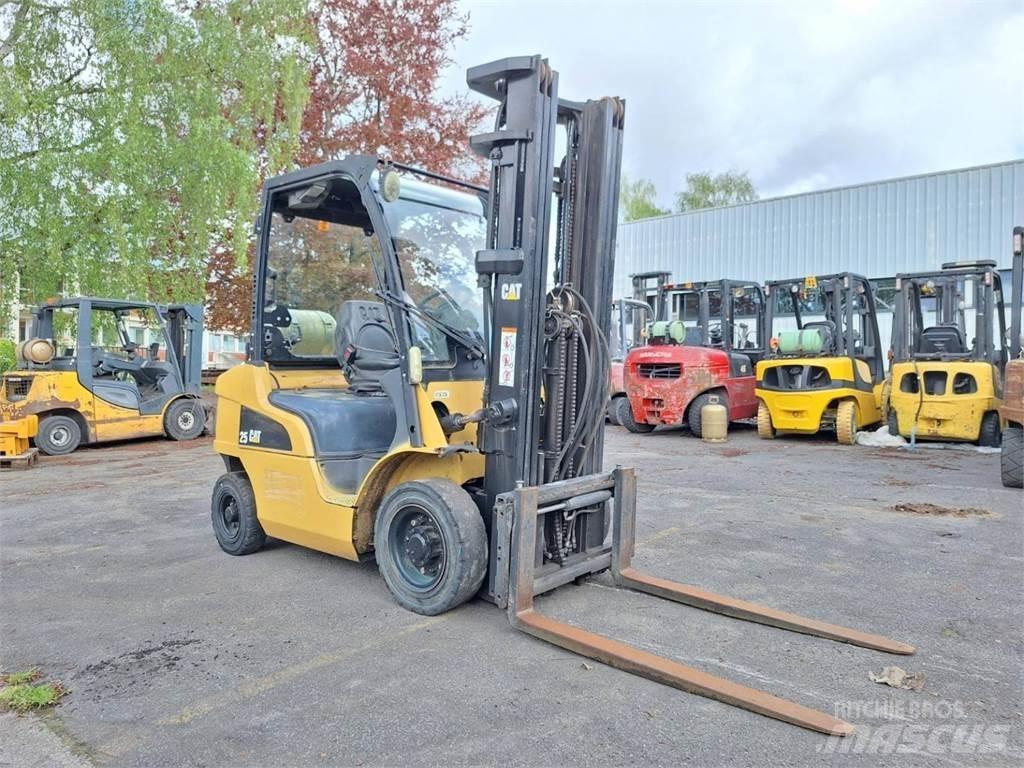 CAT GP25N Wózki widłowe inne