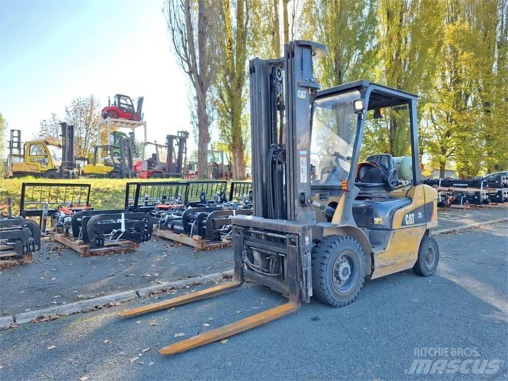 CAT GP25NT Wózki widłowe inne