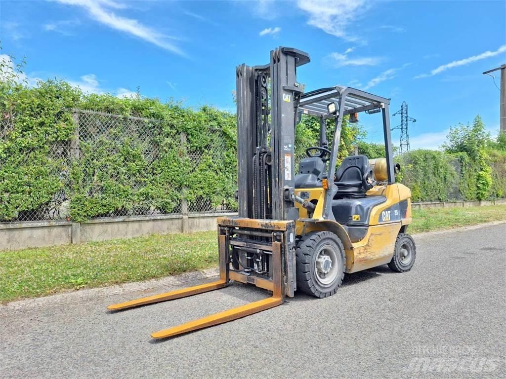 CAT GP25NTD Wózki widłowe inne