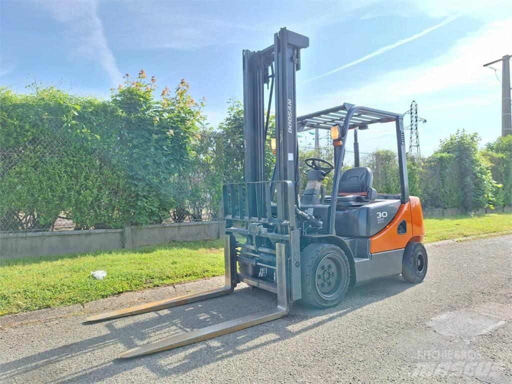 Doosan D30S 5 Wózki widłowe inne
