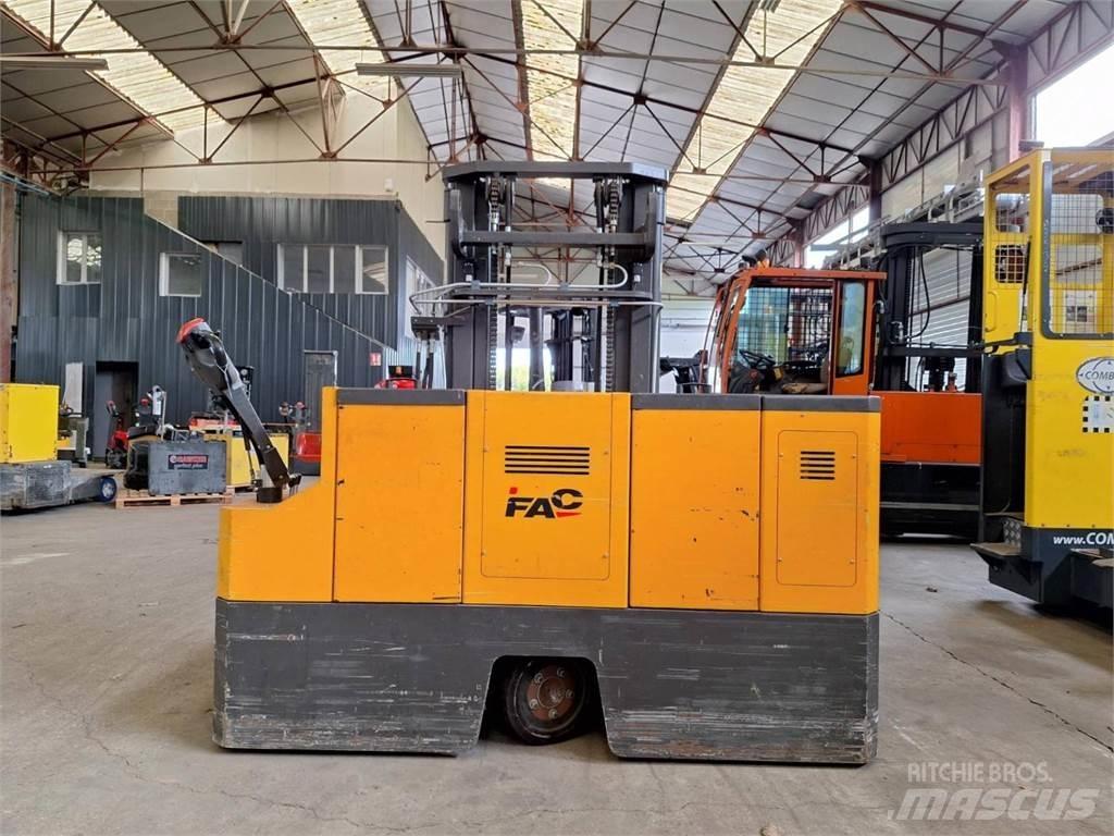 FAC 4VR 2510 Wózki widłowe unoszące z dyszlem