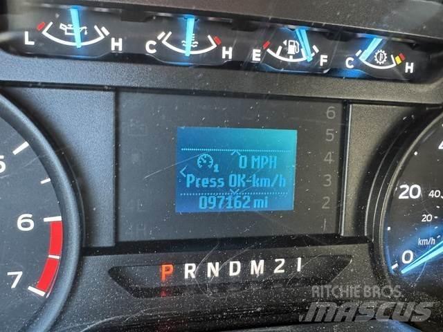 Ford F250 XL Inne