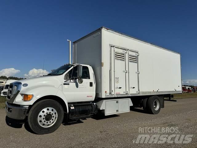 Ford F750 Rozdrabniacze