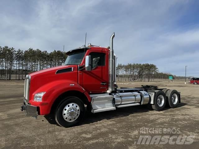 Kenworth T880 Inne
