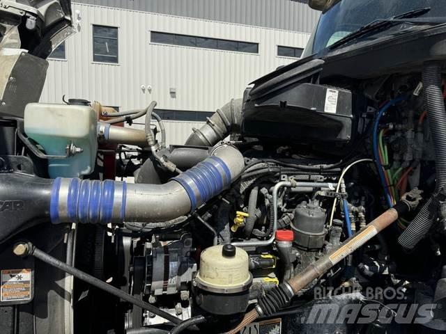 Kenworth T880 Inne