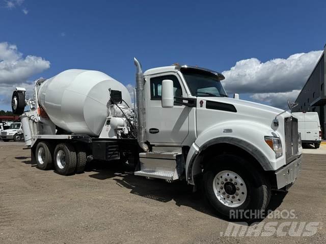 Kenworth T880 Inne