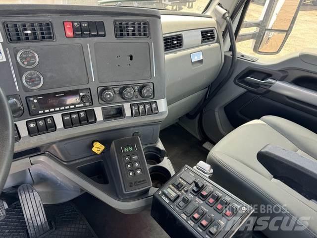 Kenworth T880 Inne