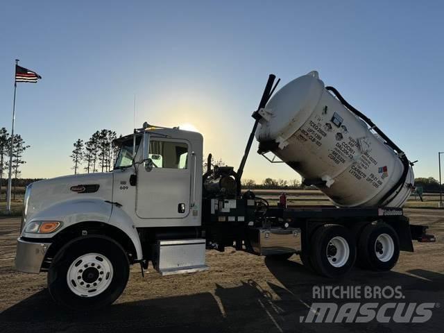 Peterbilt 335 Inne