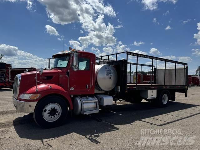 Peterbilt 337 Inne