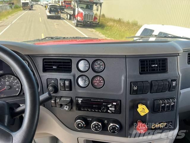Peterbilt 567 Inne