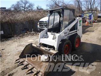 Bobcat 743B Ładowarki burtowe
