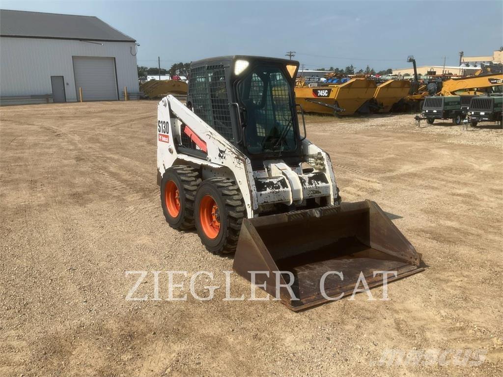 Bobcat S130 Ładowarki burtowe