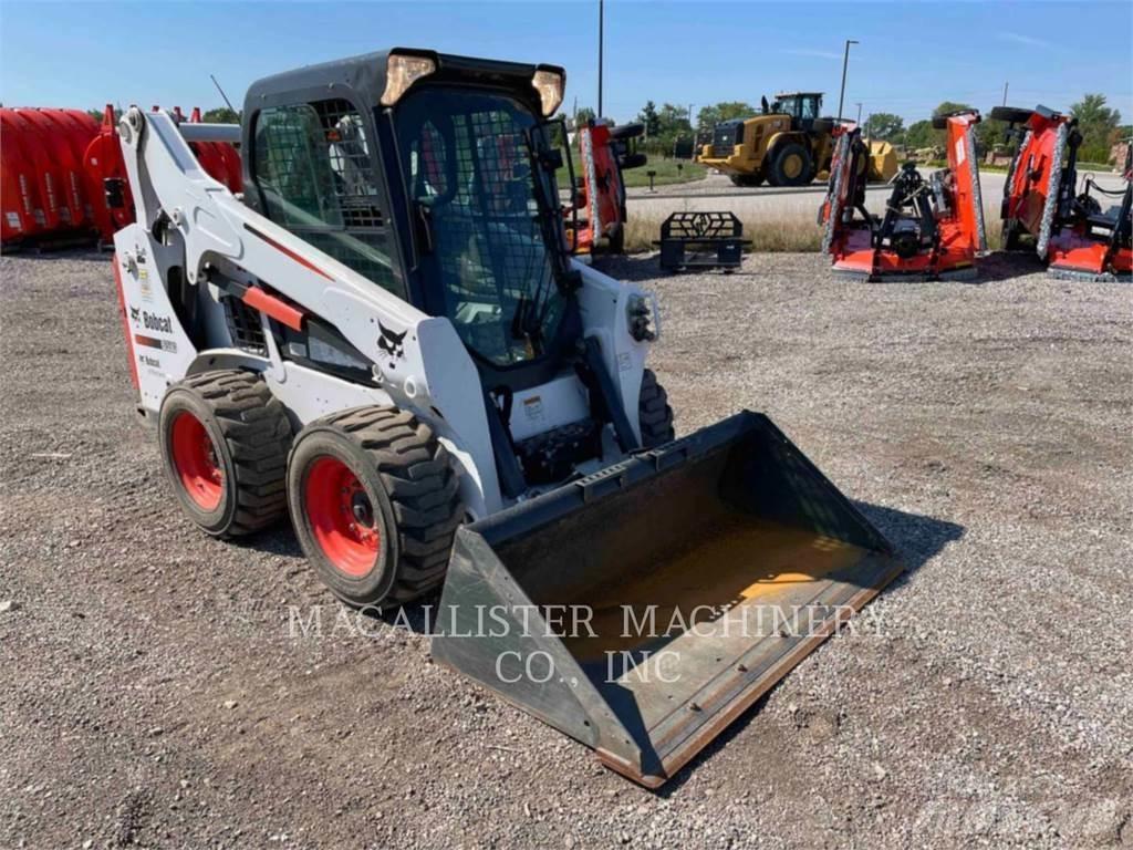 Bobcat S590 Ładowarki burtowe