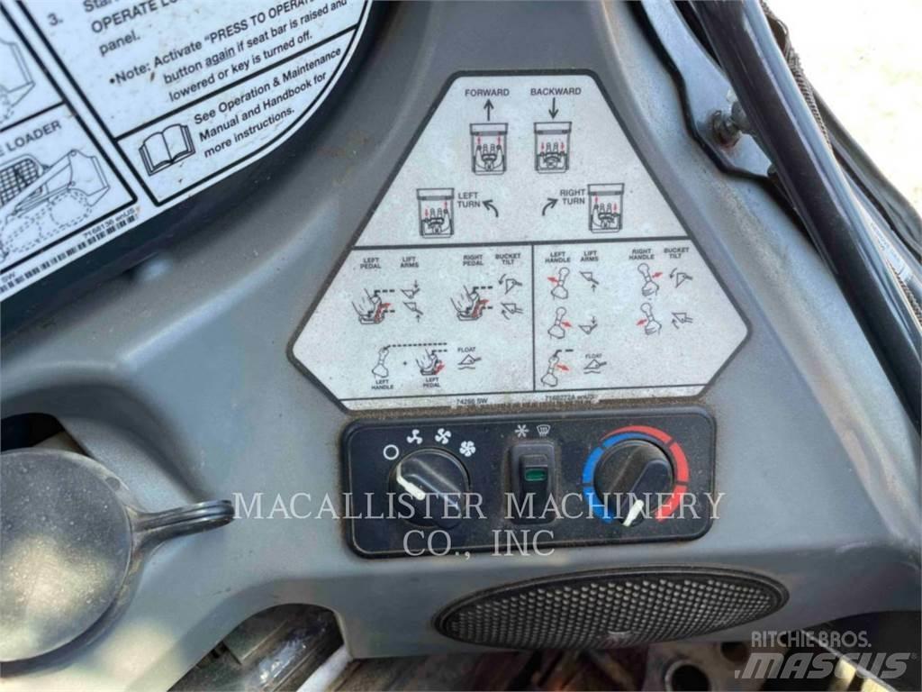 Bobcat S590 Ładowarki burtowe