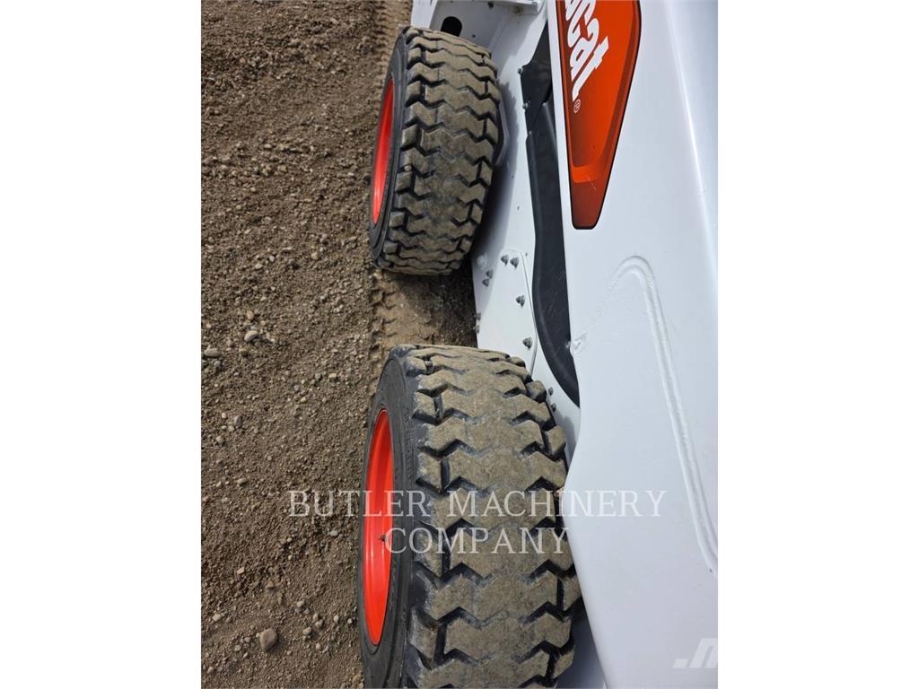 Bobcat S66 Ładowarki burtowe